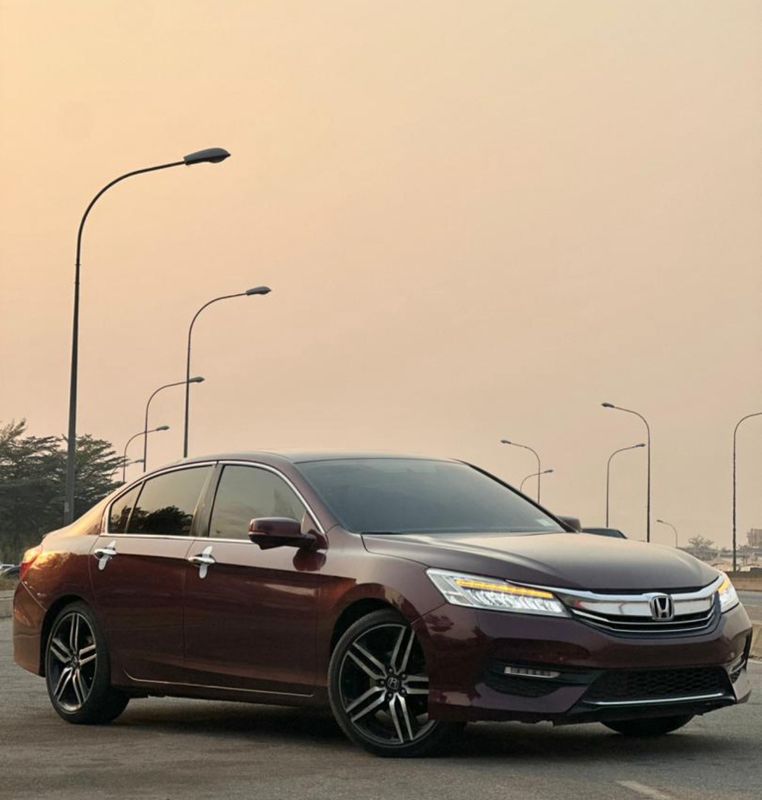 Thumbnail 2 of 2017 Honda Accord